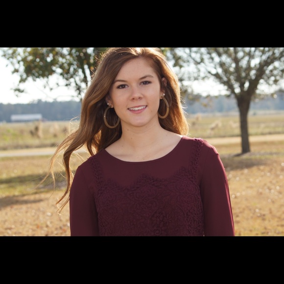 Meet your Posher, Hannah - Picture 1 of 1